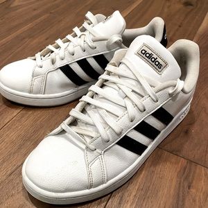 Adidas Grand Court casual seekers - Women’s 10